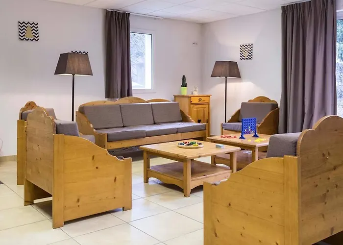 APPARTEMENT CALME 5 PERSONNEs CENTRE ST LARY